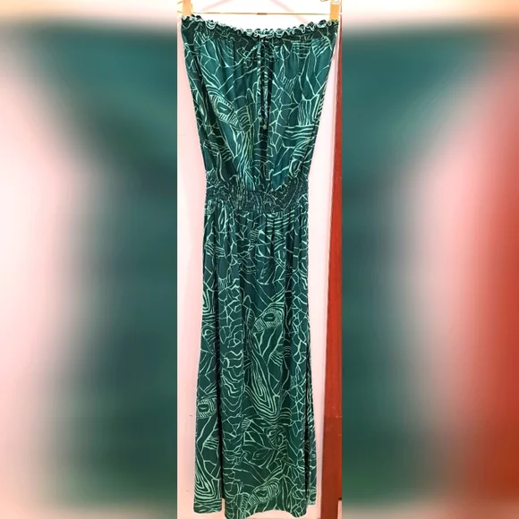 Khush Clothing Borabora Strapless ColumnMaxi Dress in Emerald Green Puzzle print - Picture 7 of 9